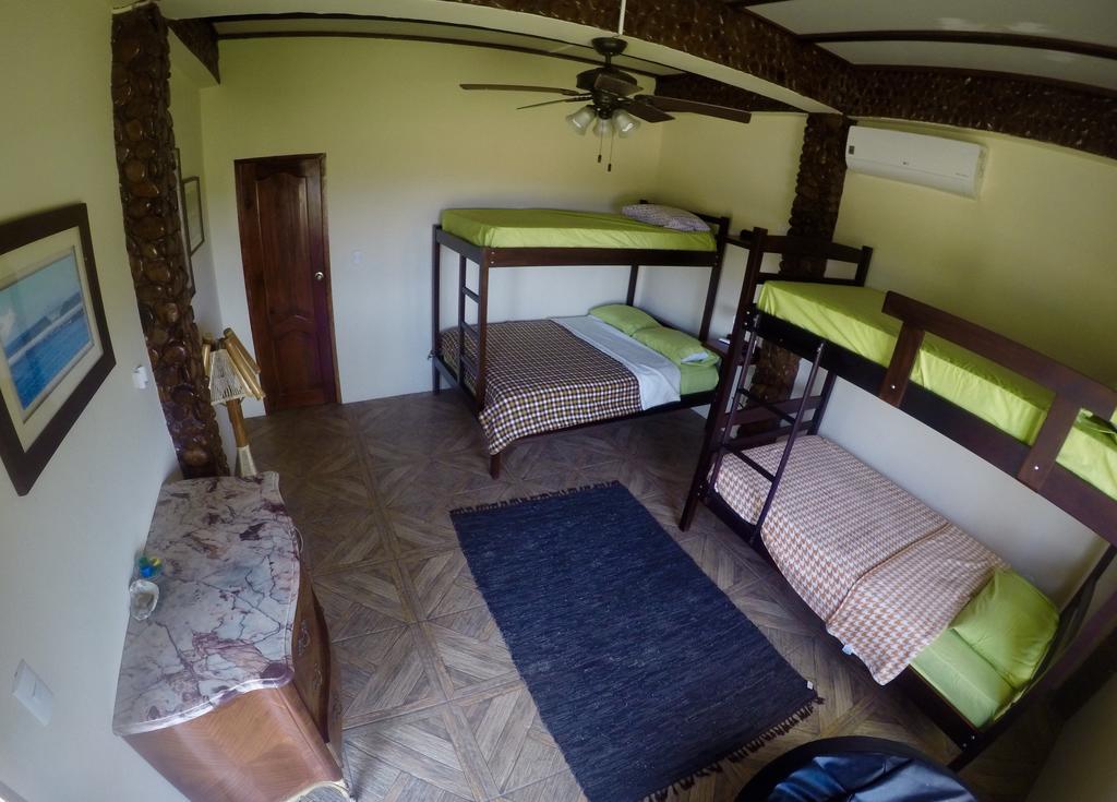 Casa Roja Hostel Montanita Luaran gambar